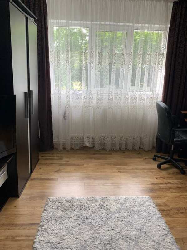 Apartament de închiriat