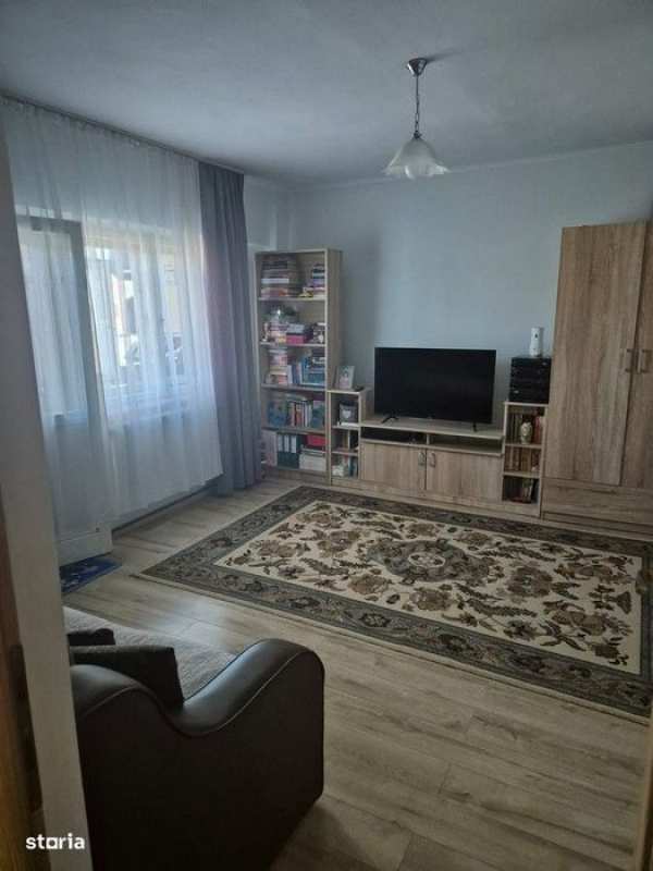 Apartament 2 camere, etaj 6/10, str. Careiului (Micro 15)