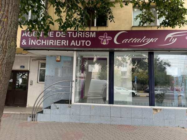 Inchiriez spatiu comercial