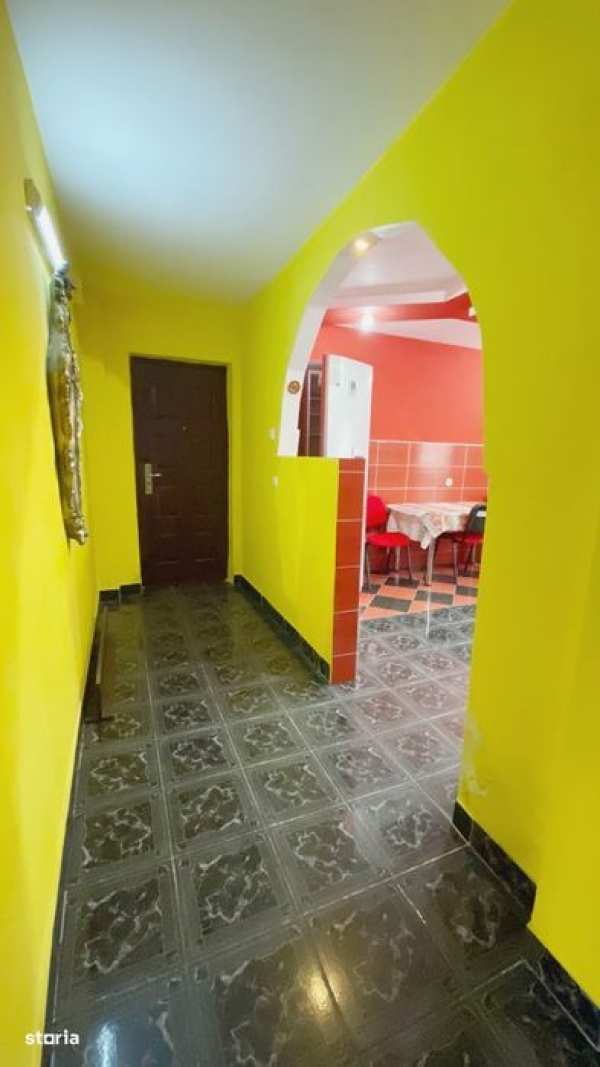 Apartament zona Piata Petrosani