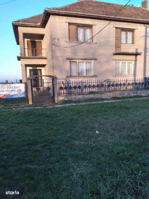 Casă de Închiriat pentru Firme - 6 Camere, 2 Băi, Curent Trifazic