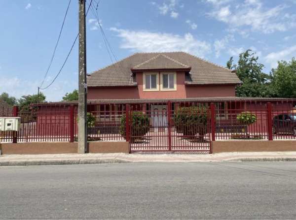 Inchiriez Casa in Caransebes, str Tudor Vladimirescu nr 35