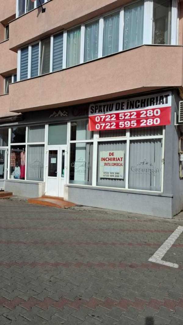 Inchiriez spatiu comercial 45 mp zona BIG, Bistrița