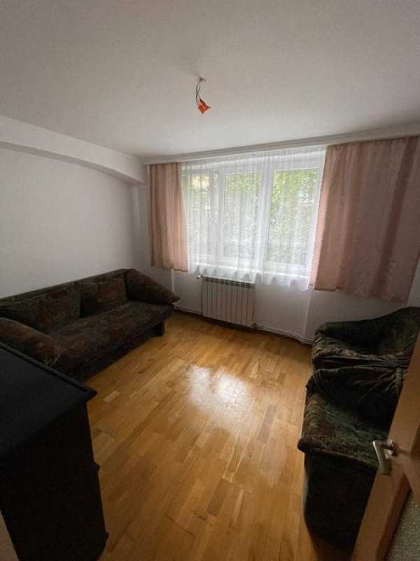 Apartament de inchiriat