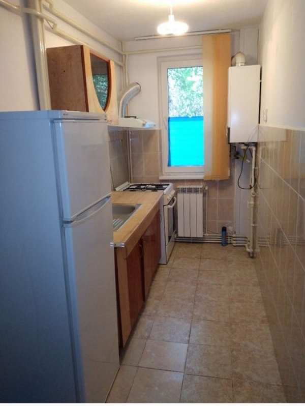 Închiriez apartament 2 camere