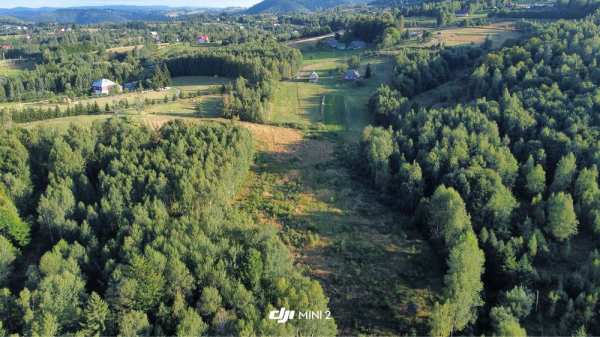 Vand teren cu casa 4ha