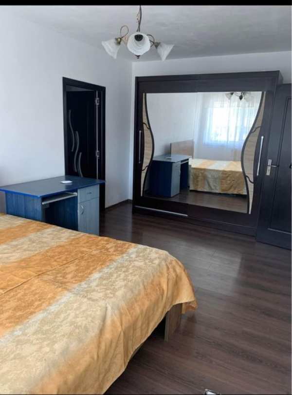 Inchiriez apartament cu 2 camere