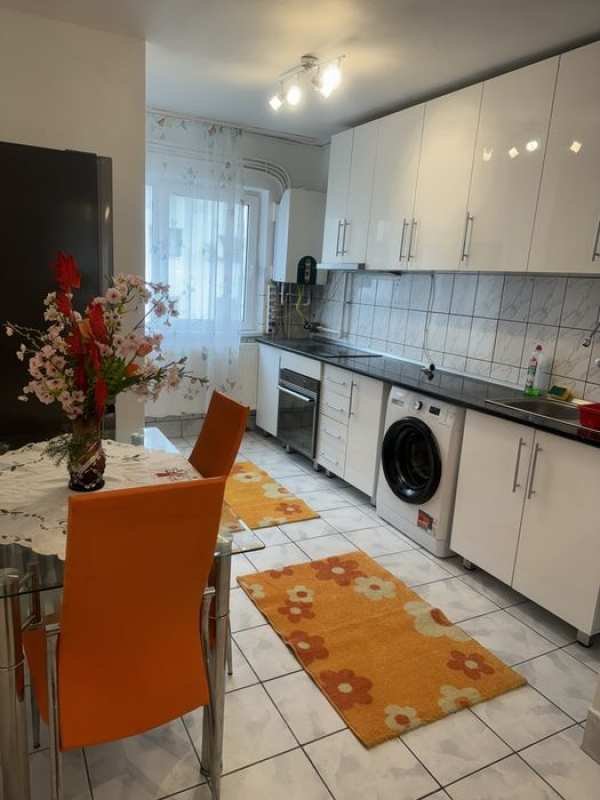 Apartament cu 2 camere Andrei Muresanu