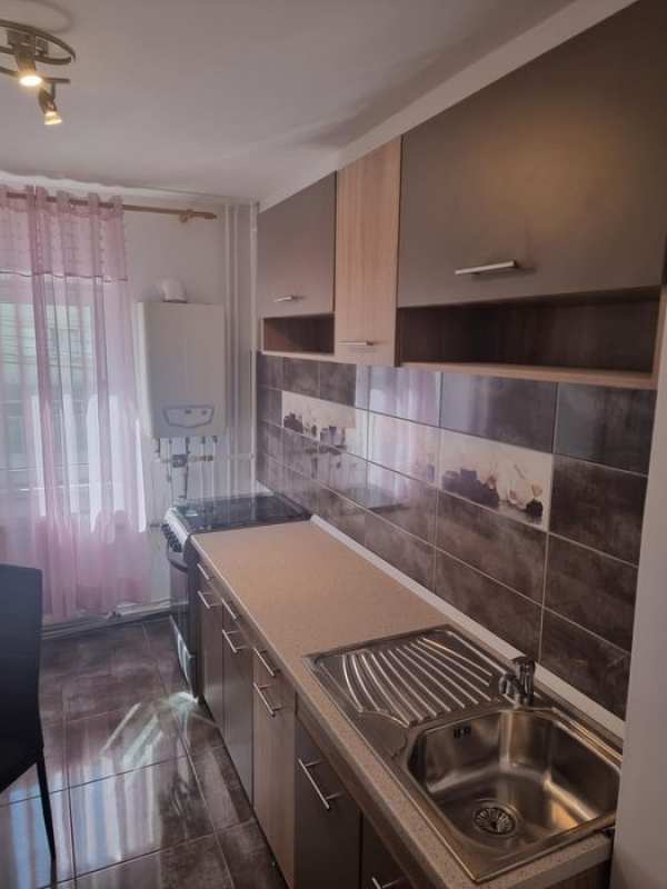 Inchiriez Apartamemt 2 camere Dec Mioritei