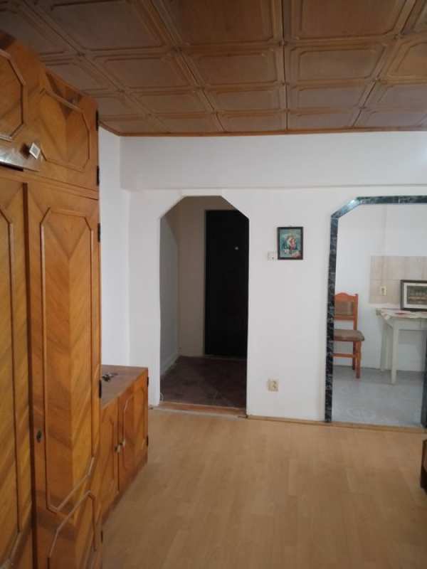 Închiriez apartament