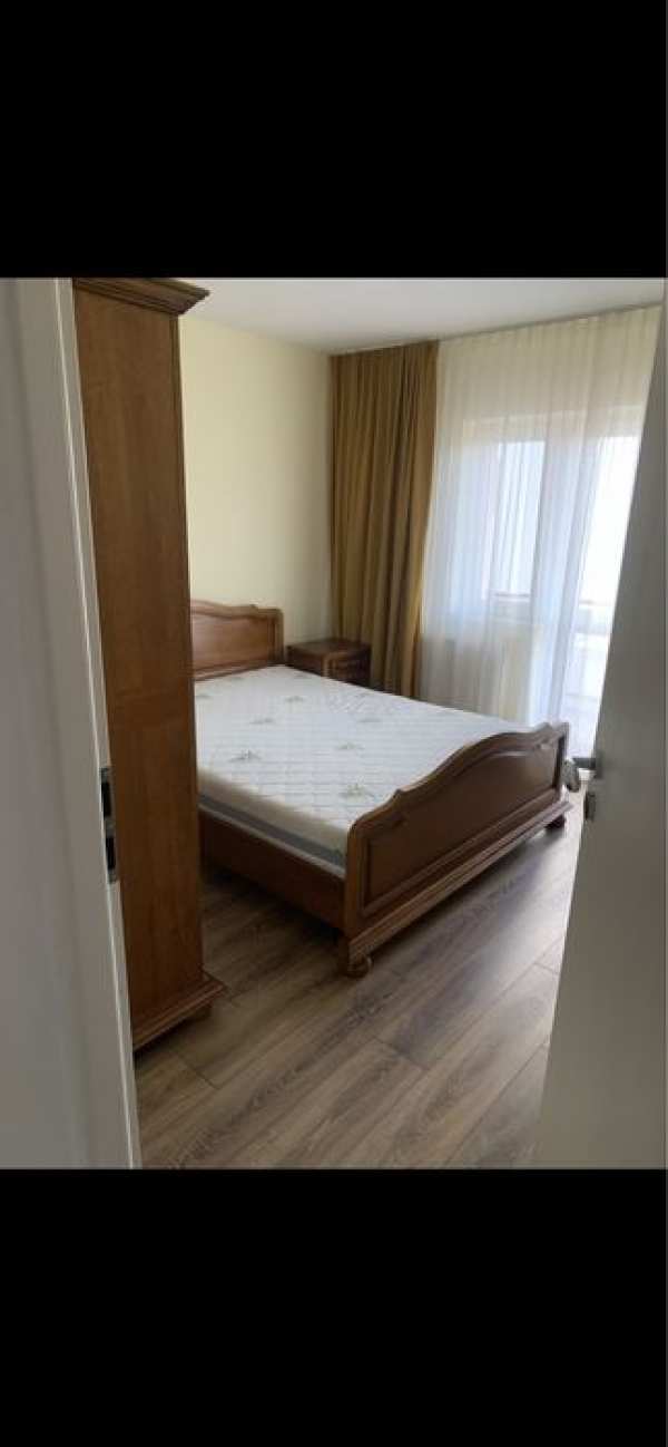 Apartament 3 camere , de inchiriat