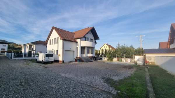 Vand casa+teren in Bistrita pe Constantin Brancoveanu