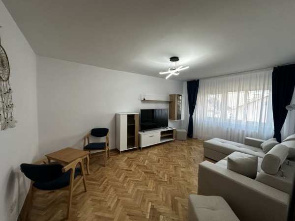 Inchiriez apartament 3 camere Dr. Hacman, zona Nord, Ramnicu Valcea