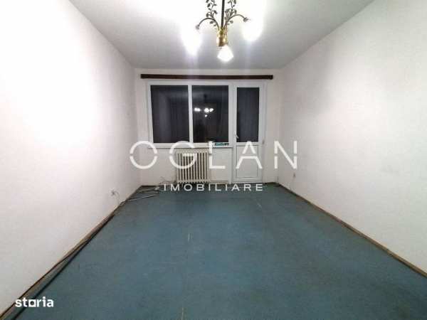 Apartament 3 camere, decomandat, etaj intermediar, Hipodrom IV Sibiu