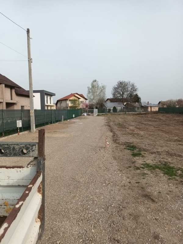 Teren de vânzare intravilan com Bucov zona parcul bucov