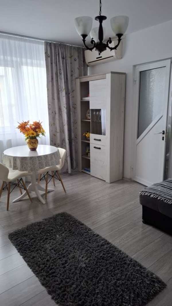 Vand apartament 2 camere