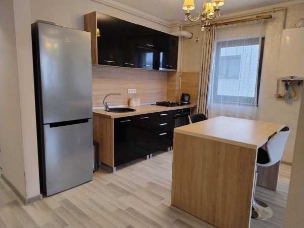 Proprietar inchiriez apartament 2 camere Selimbar (langa Unimat)