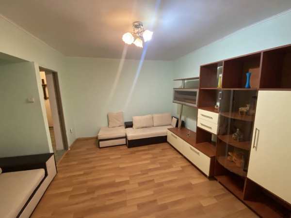 Apartament de inchiriat