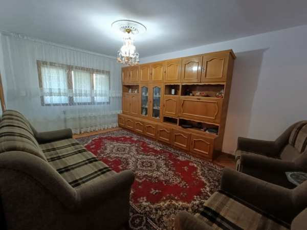 Apartament 3 camere dorobanti 2 etaj 3/4