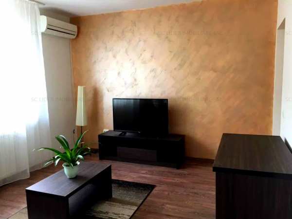 Apartament  1 camera de vanzare zona strazii Sighisoarei cu parcare