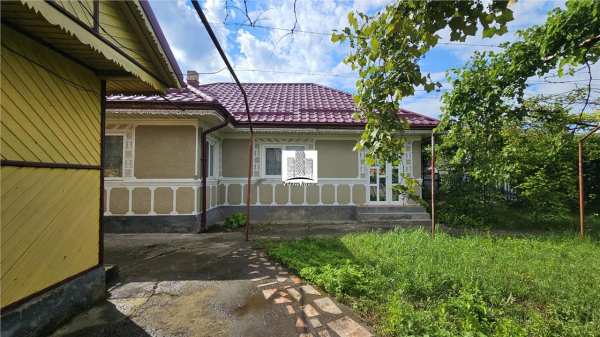 Casa parter de vanzare in lespezi -bacau