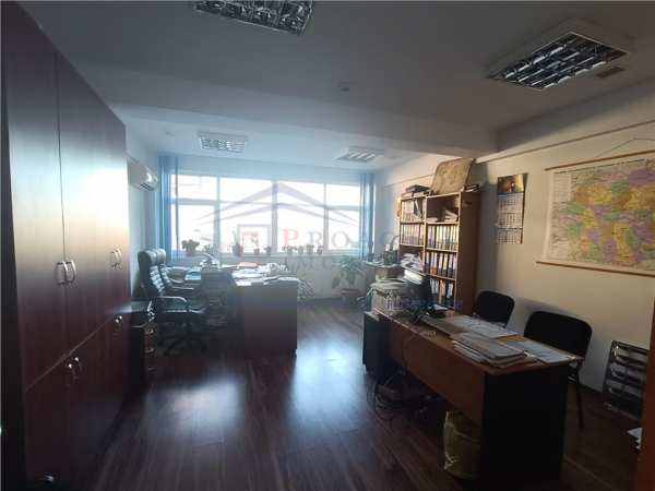 Spatiu comercial, scheia, s-887