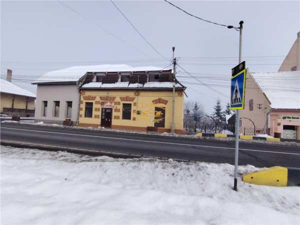 Spatiu comercial in ditrau p-ta. libertatii