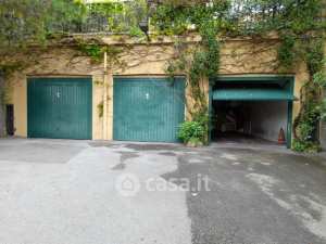 Box/posto auto in residenziale in Viale Nazario Sauro