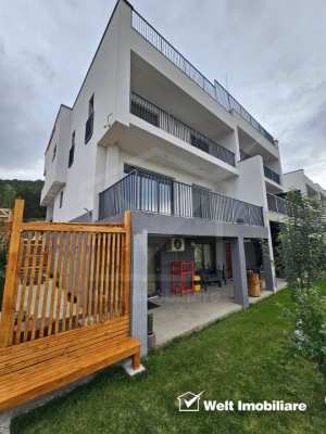 Casa/Vila moderna de 391 mp utili, priveliste spectaculoasa!