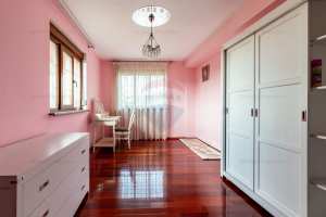 Casa cu 3 camere de vanzare in Bolintin-Vale