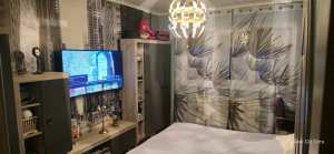 Vand in Dambul Pietros ,apartament cu 2 camere,confort 1 ,hol patrat,etajul 6 .