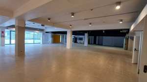 Proprietar, inchiriez spatiu comercial si birouri, 1.740 mp
