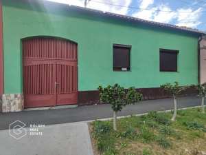 Casa din caramida in centrul Lipovei, 880 teren