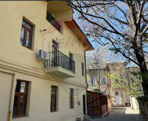 Casa / Vila zona Ultracentral zona Spitalului Militar