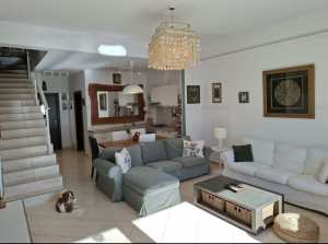 Duplex Mamaia vedere frontala la lac 194000 euro