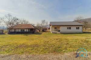 Casă nouă de vânzare, Sat Gura Văii- Com.Plescuța