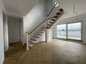 UNICAT Penthouse pe 2 etaje + 4 locuri parcare subterane incluse