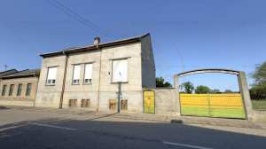 Casa 4 camere, Teren 3.862 mp Str. Traian Nr.99 - Carei - Comision 0% cumparator