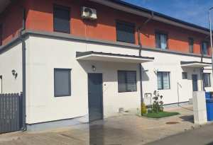 De vanzare vila tip duplex bl.Metalurgiei Sector 4