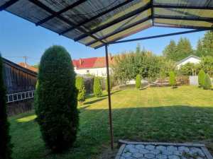 Casa cu spatiu comercial