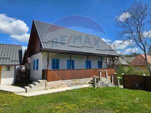 Casa cu specific traditional