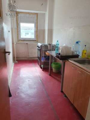 Garsoniera-  bloc de garsoniere  - Colentina