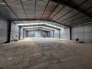 Spatiu industrial / Doua hale si teren 10 000 mp