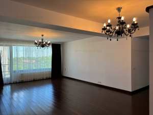 APARTAMENT 7 CAMERE PIPERA