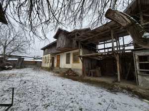 Casa si teren de vanzare in Colibasi Dambovita Liniste Spatiu Natura