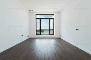Apartament 2 camere de vanzare Pipera in bloc cu vedere la lac