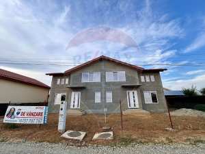 Duplex cu 10 camere de vanzare