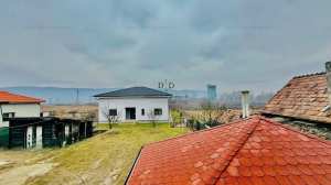 Vanzare 3 case/Teren 1400 mp-Garaj auto-Preulare afacere-zona Bontida