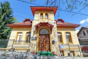 Vila Predeal, pensiune, 11 camere, fost casino, fundație pe stanca
