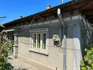 Proprietar vand casa in oras Tulcea, 119 mp construiti ,teren 206 mp, 4 camere